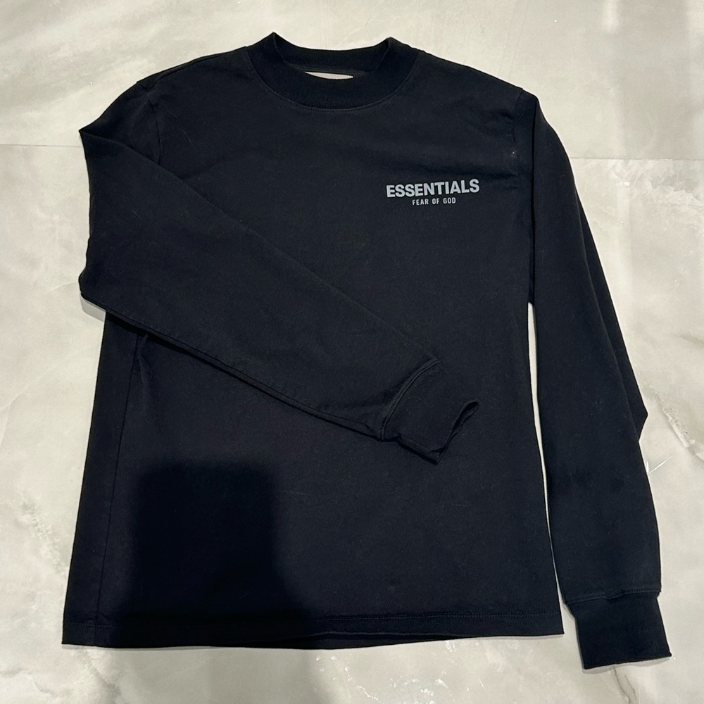 Black Essentials Long-sleeve Shirt